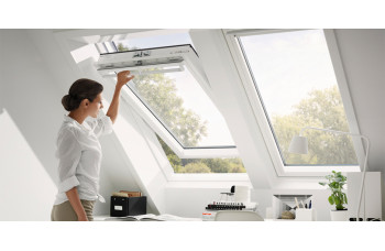 VELUX DAKVENSTER GGU CK02 0070 WIT KUNSTSTOF (55X78CM)